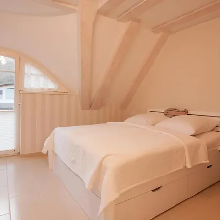 Fischerhus - #118202 ارنشوب